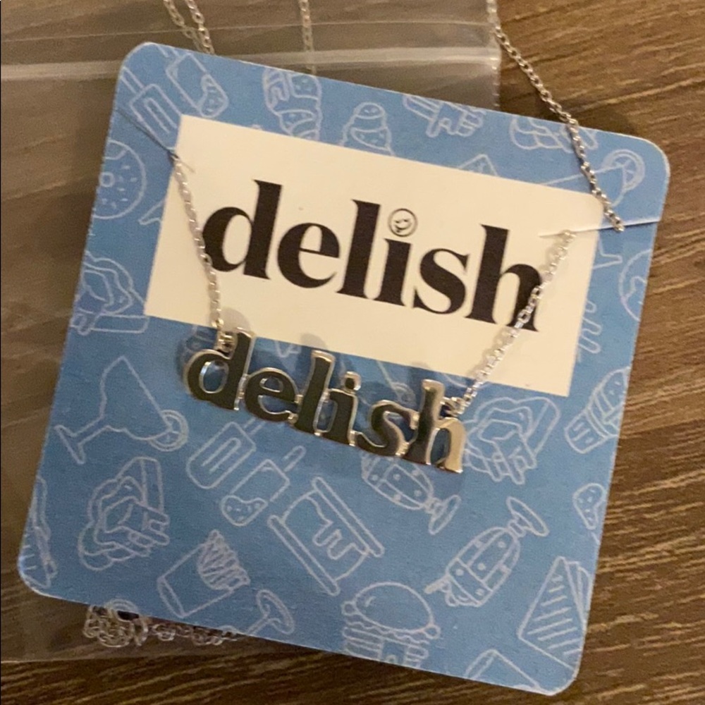 Delish necklace
